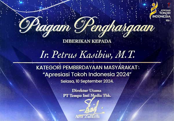 Bupati Kasihiw Penghargaan Tempo2