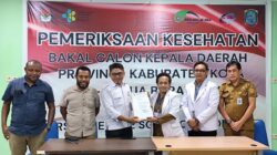 Penyerahan Hasil Pemeriksaan Kesehatan lima bakal calon Gubernur dan Wakil Gubernur PBD di RSUD Sele Be Solu (Foto : KENN