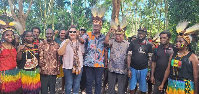 Ingat Jasa Cawabup Kemong, Kepala Suku Dani Siap Menangkan JOEL 2 JOEL Kepala Suku Dani Damal2