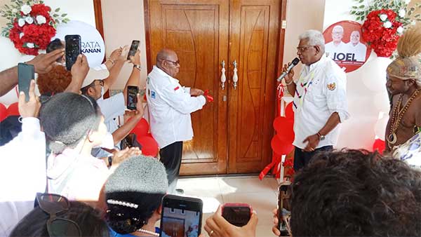 Dukungan Terus Mengalir ke JOEL, Kini Giliran Putra-Putri Amungme Kamoro 2 JOEL Putra i Amungme Kamoro Dukungan3