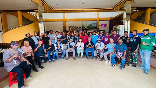 Keluarga Besar Suku Kei Mimika