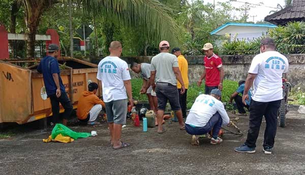 Komunitas Anak Nyaolako Baksos Perdana