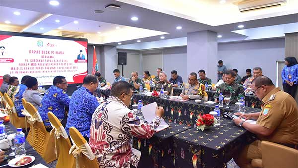 Pangkoarmada III Hadir Rapat DESK Pilkada