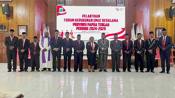 Lantik Pengurus FKUB Papua Tengah 2024-2029, Gubernur Ribka Haluk Titip Pesan Ini 2 Pj Gub PT Lantik FKUB Papua Tengah 2