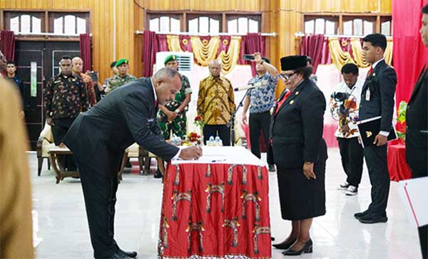 Pj Gub PT Lantik Pansel DPRK se Papua Tengah2