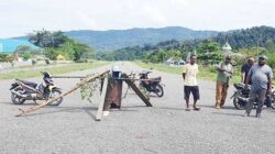 Tokoh Agama di Kasonaweja Ramai-ramai Palang Bandara, Ternyata Ini Pemicunya 20 IMG 20241029 WA0022