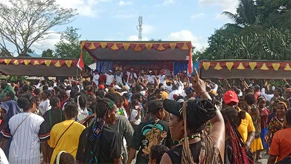 JOEL Kwamki Narama Bungkus Suara
