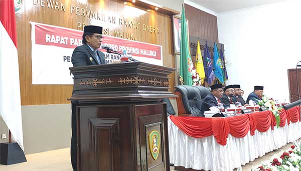 Pj Gub Mal Hadiri Pelantikan Ketua DPRD Mal