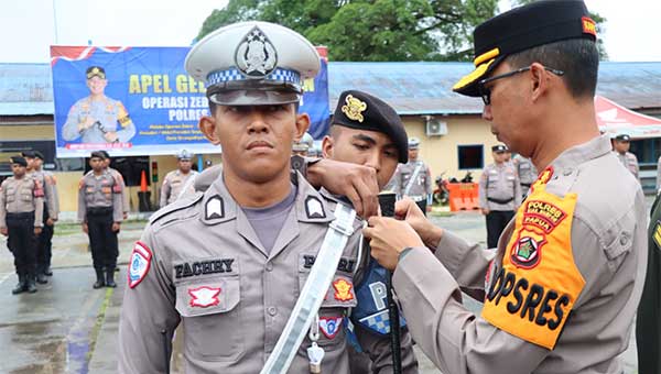 Polres Biak Apel Gabungan Zebra Cartens 2024