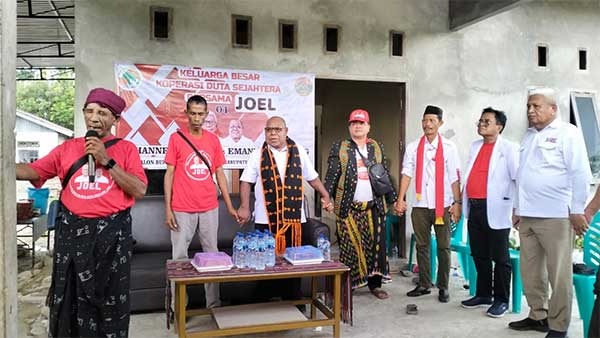 Kukuhkan Emanuel Kemong Jadi Sesepuh, Warga Ngada Nagakeo Siap Menangkan JOEL 1 IMG 20241111 WA0043