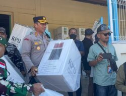 Polresta Jayapura Kawal Pendistribusian Logistik Pilkada ke Distrik Muara Tami