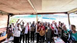 Masyarakat Kampung Naena Muktipura Curhat, Johannes Rettob-Emanuel Kemong Solusinya 17 JOEL Masyarakat Kampung Naena Muktipura