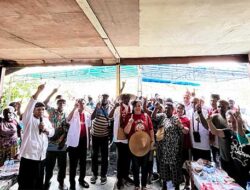 Masyarakat Kampung Naena Muktipura Curhat, Johannes Rettob-Emanuel Kemong Solusinya