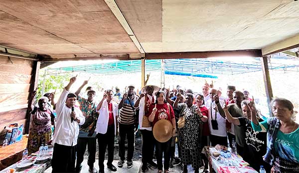 JOEL Masyarakat Kampung Naena Muktipura