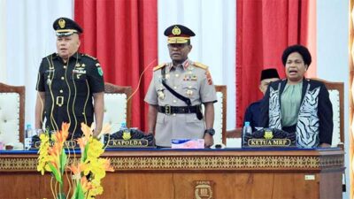 Kapolda Papua Hadiri Rapat Paripurna Pengambilan Sumpah/Janji Jabatan Anggota DPR