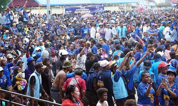 Kampanye Akbar Dihadiri Ribuan Orang, Pesan DAMAI : Jangan Salah Pilih 4 Paslon DAMAI Kampanye Akbar4