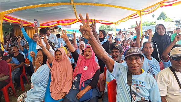 Kampanye Mari-Yo di Bonggo Sarmi: Warga Lega, Rasa Penasaran Terbayarkan 3 Paslon Mariyo Kampanye Bonggo Sarmi3
