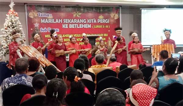 DP3AKB Biak Rayakan Natal dan Hari Ibu ke 96