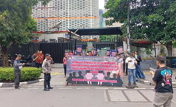 Mimika Luar Biasa, Satu-satunya Pilkada di Indonesia “Boleh Curang Berjamaah” 8 Demo APMP di Bawaslu RI