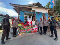 Santa Polresta Jayapura Kota Sebarkan Kebahagiaan Jelang Natal