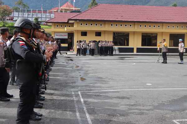 Pimpin Apel, Kapolres Puncak Jaya Tekankan Kedisiplinan dan Kesiapsiagaan 2 IMG 20241217 WA0010