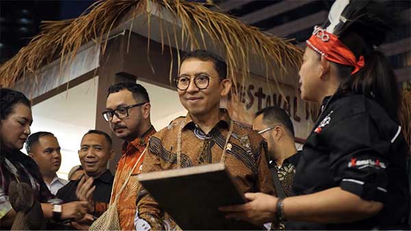 Hadirkan Seniman Kamoro di Festival Noken Tanah Papua 2024 Jakarta, PTFI Tegaskan Komitmennya 3 PTFI Festival Noken Tanah Papua 2024 JKT4