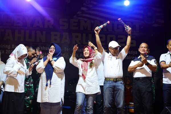 Koarmada III Gelar Pesta Kembang Api dan Bagi-bagi Doorprize Sambut 2025 2 IMG 20250103 WA0017