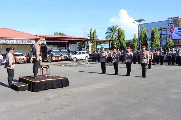 Polresta Sorong Kota Gelar Sertijab, 2 Posisi Ini Berganti Pejabat 4 IMG 20250110 WA0003