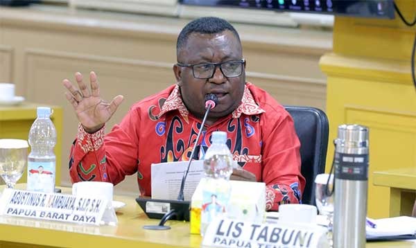 Senator Papua Barat Daya Agustinus R. Kambuaya, S.IP., S.H / Foto : Ist