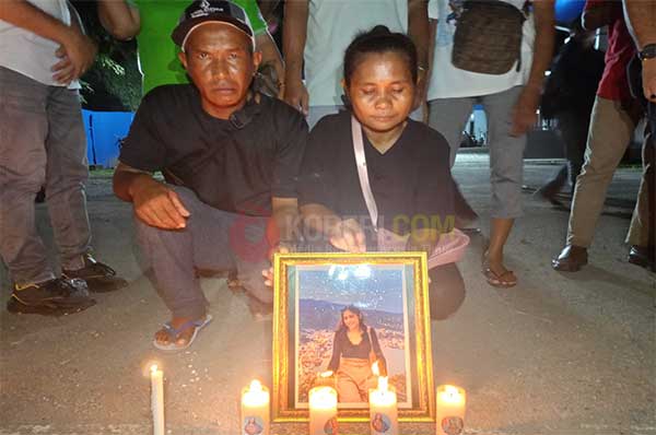 Keluarga Kenang 7 Hari Kepergiaan Kesya L