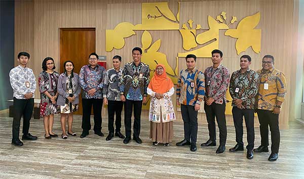 Dorong Akses Modal Nelayan dan Petani, Saadiah Uluputty Temui Kepala OJK Maluku 1 Saadiah Uluputty Kantor OJK Maluku