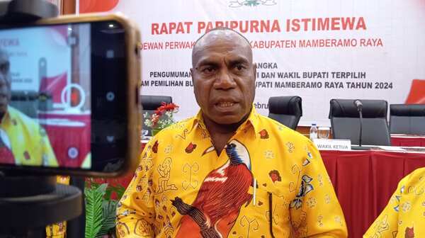 Caption: Bupati Mamberamo Raya, Robby Wilson Rumansara / Foto: EHO