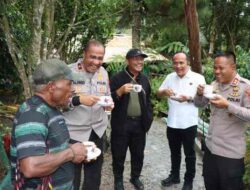 Dukung UMKM, Kapolda Papua Tengah Bersama Forkopimda Kunjungi Perkebunan Kopi Mulia