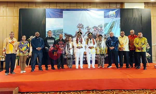 Gelar Syukuran Usai Dilantik, Bupati-Wabup Ajak Semua Pihak Bangun Tambrauw 2 IMG 20250220 WA0050