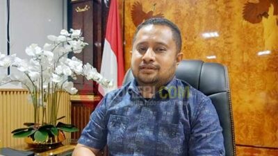 Deny Bonai Ketua DPR Papua