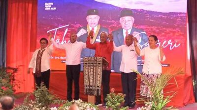 SAH ! DPP PDI Perjuangan Resmi Umumkan BTM-CK Maju di PSU Papua