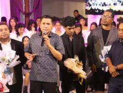 Hadiri Perayaan HUT ke 15 Gereja Pniel Wayame, Begini Ajakan Bodewin Wattimena