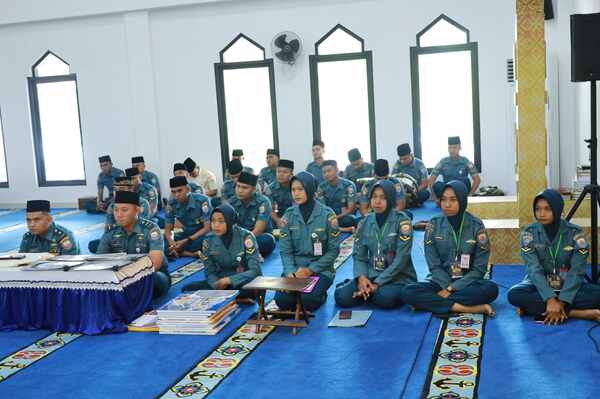 Koarmada III Peringati Nuzulul Quran: Perkuat Akidah-Iman di Bulan Suci 2 IMG 20250319 WA0021