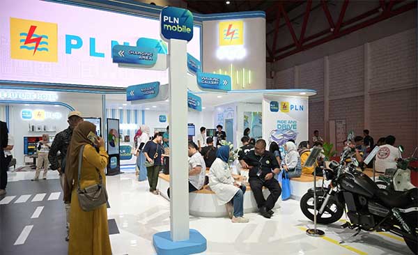 PLN Rekor Baru Ribuan Transaksi EV di IIMS 2025
