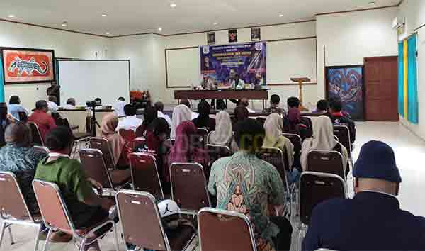 Problem Kesepahaman Pusat dan Daerah Khusus Terus Jadi Sorotan: Sistem Saling Tabrakan 2 Agus Kambuaya Serap Aspirasi Masy MPR RI 2