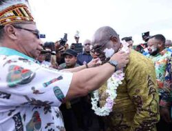 Di Kota Tua Peradaban Orang Papua, Gubernur Meki Tegaskan Fokus Investasi SDM  