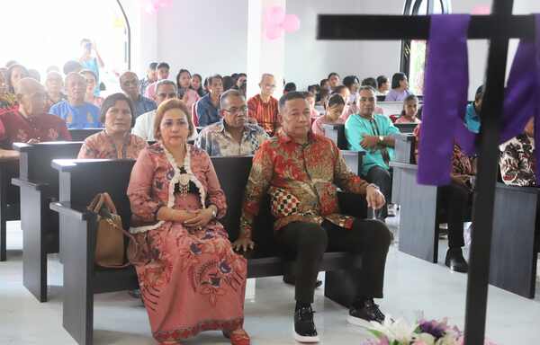 Di HUT Gereja Eirene Siwang, Bodewin Tegas Soal Peningkatan Mental Spritual Umat 3 IMG 20250401 WA0006