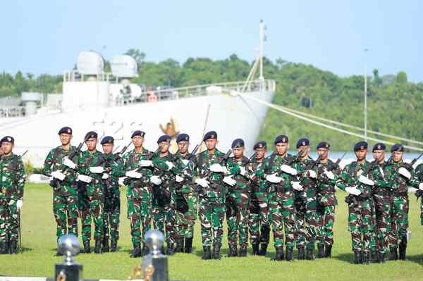 Inspektur Koarmada III Pimpin Upacara 17-an, Tegaskan Integritas-Disiplin Prajurit TNI 2 IMG 20250417 WA0012