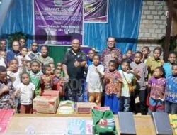 Salurkan Sumbangan Tali Kasih ke 3 Gereja, Ini Pesan Ketua Komisi IV DPRP di Momen Paskah