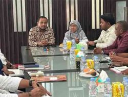 Legislator RI Asal Maluku Kembali Salurkan Bantuan Aspirasi, Kali ini di SBT