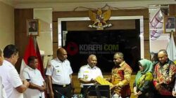 Ketua Bawaslu PB serahkan Sisa Anggaran Pilkada