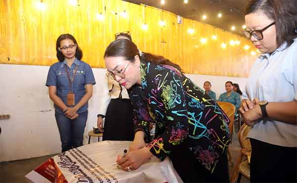 Hadiri Diskusi IMM Kota Ambon Bidang Ekonomi, Lisa Wattimena Bagikan Pesan Penting Ini 3 Lisa Wattimena Dialog Kartini Masa Kini3