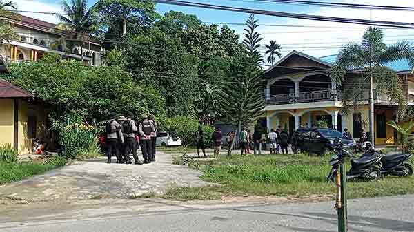 4 Anggota Ditetapkan Tersangka Makar, Rumah Stafsus Presiden NFRPB Digeledah Polisi 1 Penggeledahan NFRPB