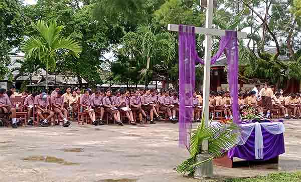 SMPN 3 Biak Ibadah Paskah 2025