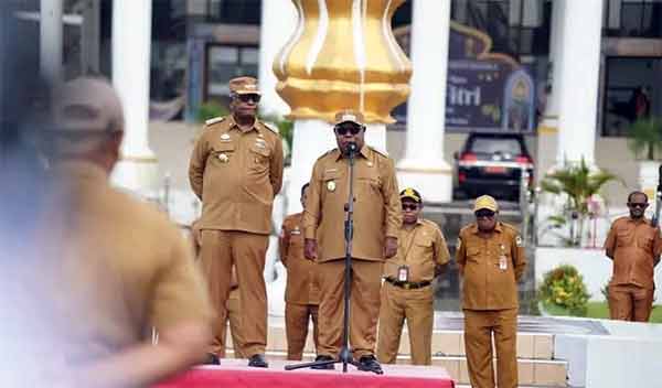 Wabup Emauel Kemong Apel Perdana